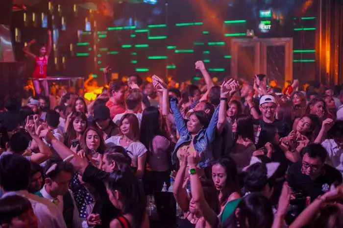 Clubbing in Hikkaduwa – The Real Deal