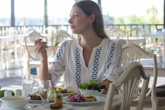 Easy Ways To Save On Dining Out
