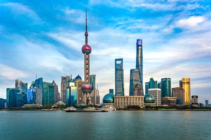 The Oriental Pearl TV Tower The Sparkling Pearls in The China Sky